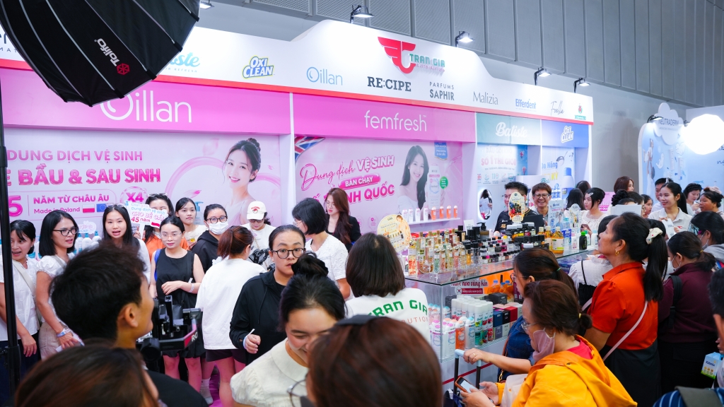 Trần Gia Distribution